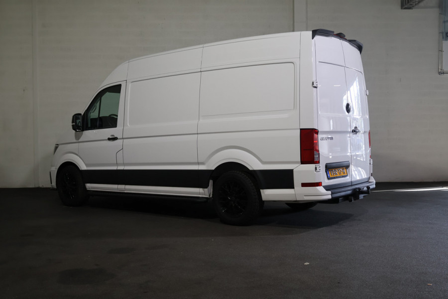 Volkswagen Crafter 2.0 TDI L3 H3 140pk Black Line Airco Navigatie Spoilerpakket
