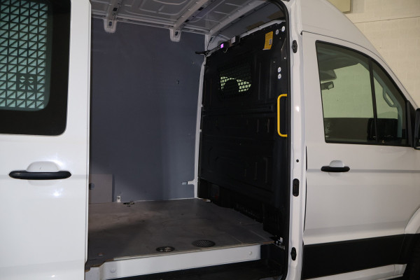 Volkswagen Crafter 2.0 TDI L3 H3 140pk Black Line Airco Navigatie Spoilerpakket