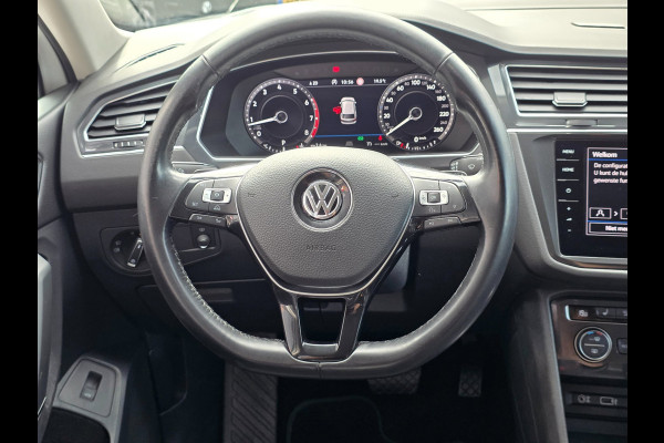 Volkswagen Tiguan Allspace 1.4 TSI Highline 7P | LEDER | 360 CAMERA | TREKHAAK