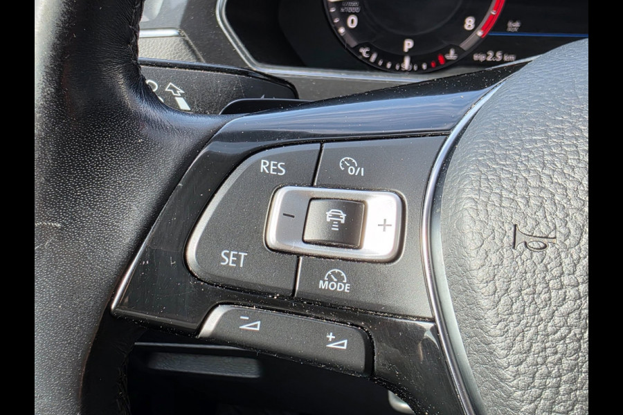 Volkswagen Tiguan Allspace 1.4 TSI Highline 7P | LEDER | 360 CAMERA | TREKHAAK