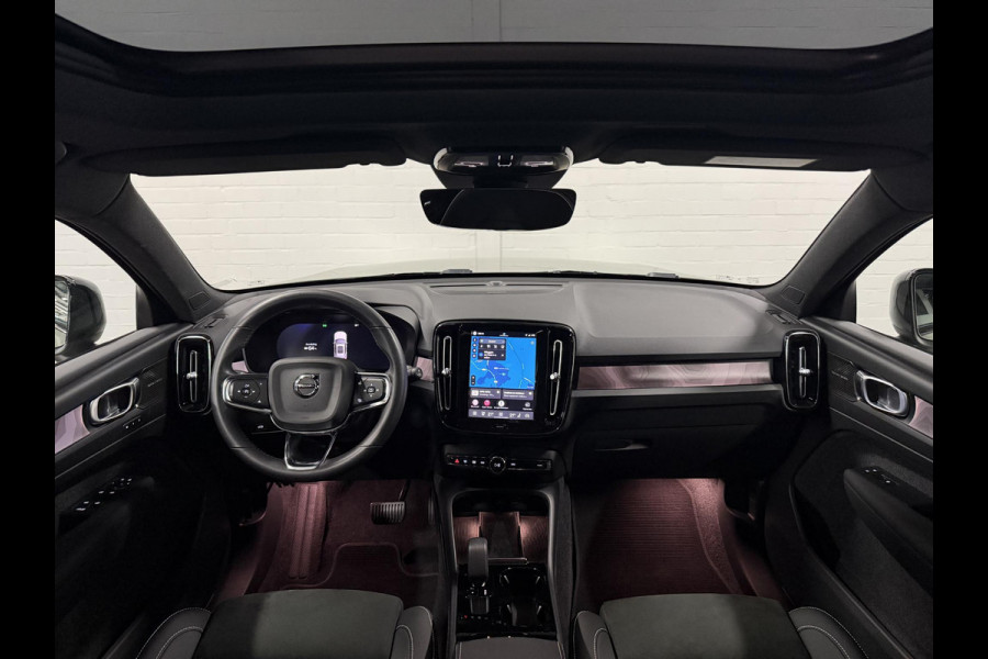 Volvo XC40 Single motor Ultimate Trekhaak | Open dak | Adapt. cruise control | Warmtepomp | 360 Camera | Stuur-/Stoelverwarming | Harman/Kardon | Carplay