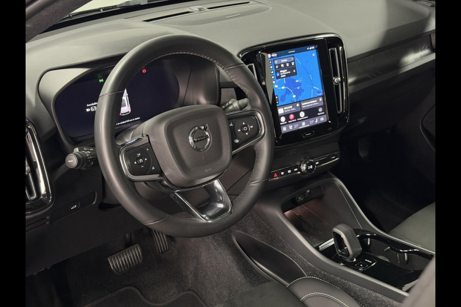 Volvo XC40 Single motor Ultimate Trekhaak | Open dak | Adapt. cruise control | Warmtepomp | 360 Camera | Stuur-/Stoelverwarming | Harman/Kardon | Carplay