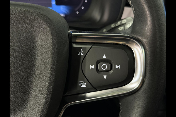 Volvo XC40 Single motor Ultimate Trekhaak | Open dak | Adapt. cruise control | Warmtepomp | 360 Camera | Stuur-/Stoelverwarming | Harman/Kardon | Carplay