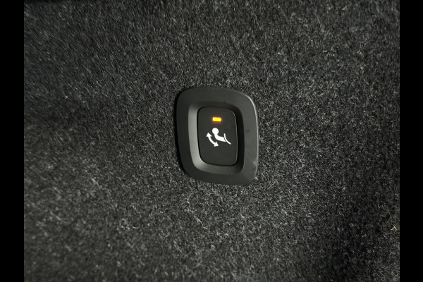 Volvo XC40 Single motor Ultimate Trekhaak | Open dak | Adapt. cruise control | Warmtepomp | 360 Camera | Stuur-/Stoelverwarming | Harman/Kardon | Carplay