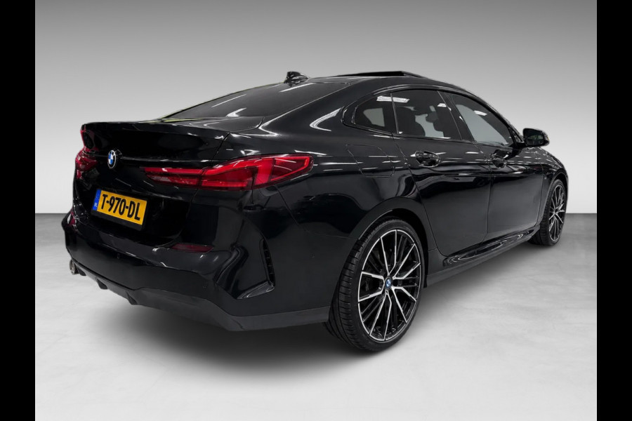 BMW 2 Serie Gran Coupé 218i M-SPORT PANO/M-STOELEN/H-UP/LEDER/CAM/DAB/CARPLAY///