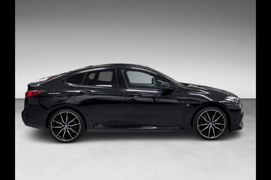 BMW 2 Serie Gran Coupé 218i M-SPORT PANO/M-STOELEN/H-UP/LEDER/CAM/DAB/CARPLAY///