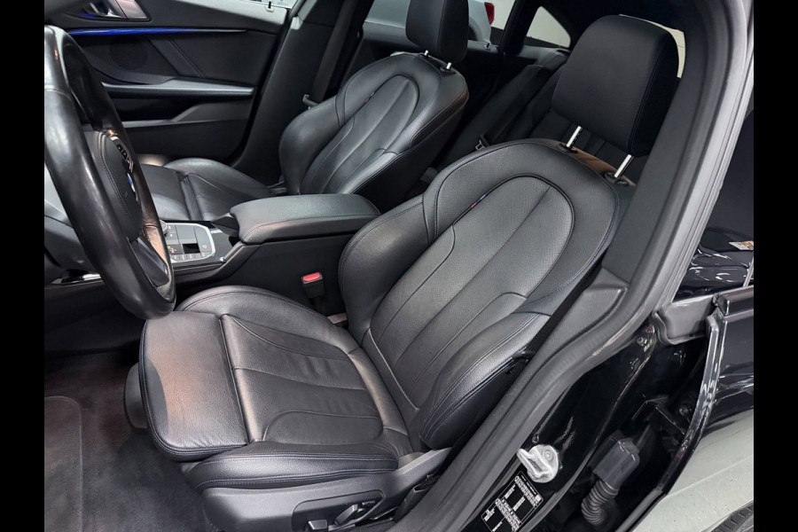 BMW 2 Serie Gran Coupé 218i M-SPORT PANO/M-STOELEN/H-UP/LEDER/CAM/DAB/CARPLAY///
