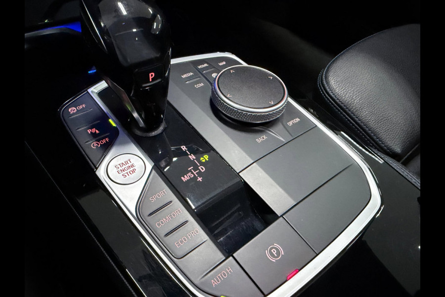 BMW 2 Serie Gran Coupé 218i M-SPORT PANO/M-STOELEN/H-UP/LEDER/CAM/DAB/CARPLAY///