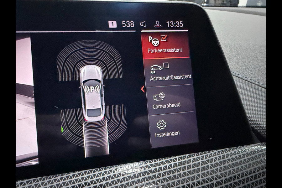 BMW 2 Serie Gran Coupé 218i M-SPORT PANO/M-STOELEN/H-UP/LEDER/CAM/DAB/CARPLAY///