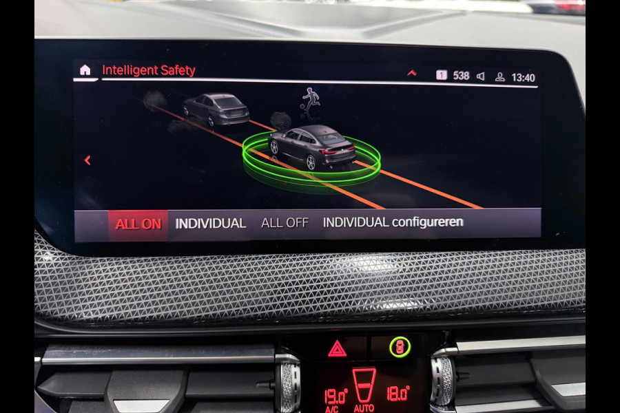 BMW 2 Serie Gran Coupé 218i M-SPORT PANO/M-STOELEN/H-UP/LEDER/CAM/DAB/CARPLAY///