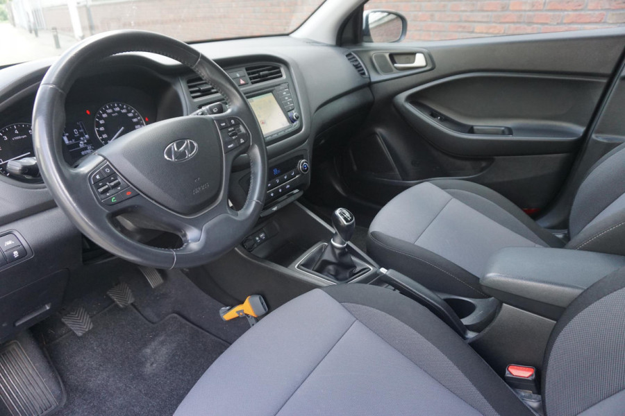 Hyundai i20 1.0 T-GDI 100PK/Dealeronderhouden/Camera/Navi/ 2e Eigenaar.