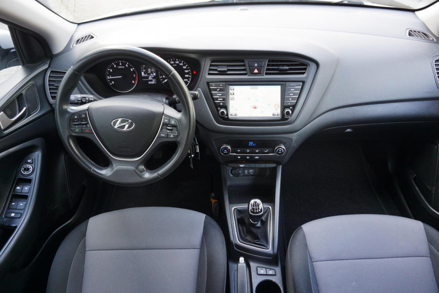 Hyundai i20 1.0 T-GDI 100PK/Dealeronderhouden/Camera/Navi/ 2e Eigenaar.