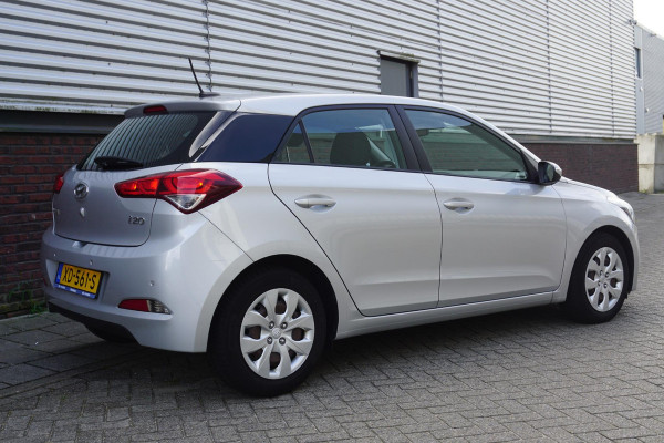 Hyundai i20 1.0 T-GDI 100PK/Dealeronderhouden/Camera/Navi/ 2e Eigenaar.