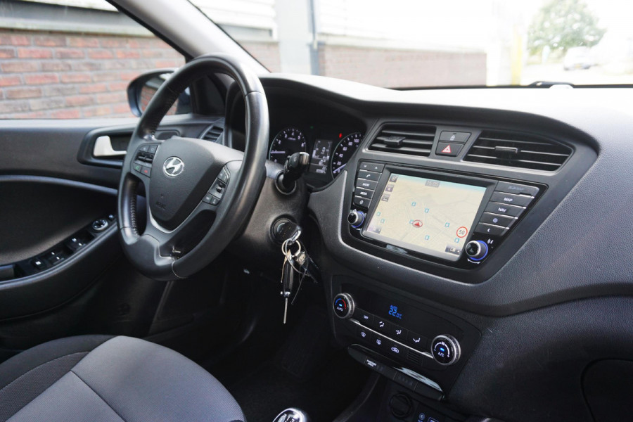 Hyundai i20 1.0 T-GDI 100PK/Dealeronderhouden/Camera/Navi/ 2e Eigenaar.