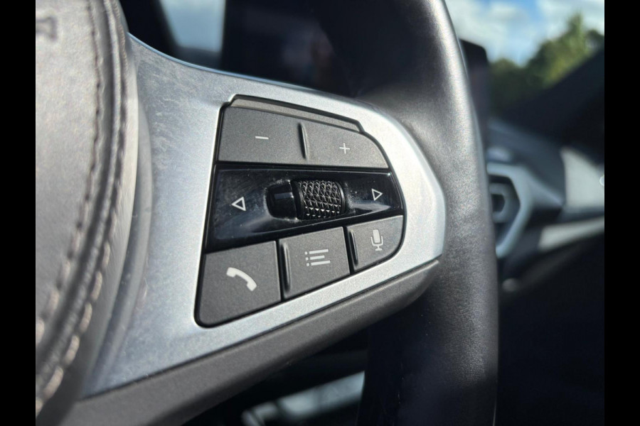 BMW iX3 High Executive 80 kWh 285 PK | M Pakket | Panoramadak | 360 graden camera | Sportstoelen | Harman/kardon | Keyless entry | Elektrische achterklep | Stoelverwarming | Head Up Display