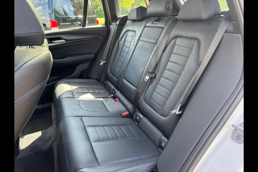 BMW iX3 High Executive 80 kWh 285 PK | M Pakket | Panoramadak | 360 graden camera | Sportstoelen | Harman/kardon | Keyless entry | Elektrische achterklep | Stoelverwarming | Head Up Display