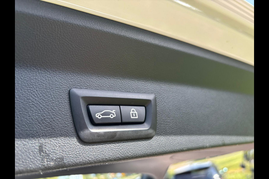BMW iX3 High Executive 80 kWh 285 PK | M Pakket | Panoramadak | 360 graden camera | Sportstoelen | Harman/kardon | Keyless entry | Elektrische achterklep | Stoelverwarming | Head Up Display
