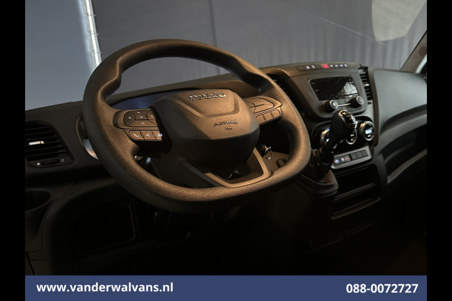 Iveco Daily 35C16H 157pk Bakwagen Laadklep Dubbel Lucht Euro6 Airco | 1010kg laadvermogen Bijrijdersbank