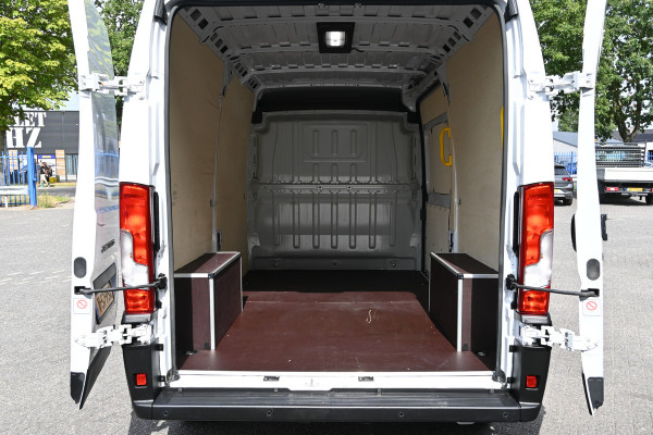 Fiat Ducato 2.2 MultiJet 140 pk L2H2 S&S 3.5t Camera, Cruise control, 270 Graden deuren