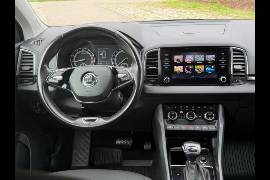 Škoda Karoq 1.5 TSI ACT Business Edition, trekhaak, stoelverwarming, navigatie, climaat controle