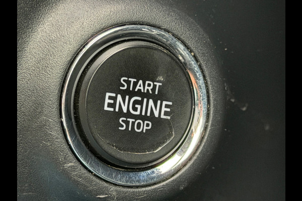 Škoda Karoq 1.5 TSI ACT Business Edition, trekhaak, stoelverwarming, navigatie, climaat controle