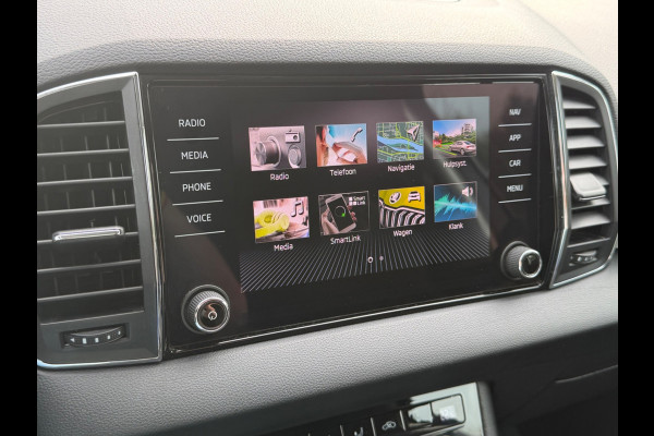 Škoda Karoq 1.5 TSI ACT Business Edition, trekhaak, stoelverwarming, navigatie, climaat controle