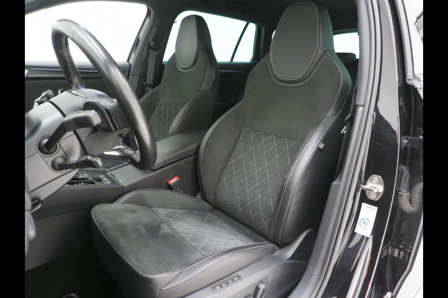 Škoda Superb Combi 1.4 TSI iV Sportline | Leder/Alcantara | Trekhaak | Carbon | 360 | Memory | Keyless | Adaptive Cruise