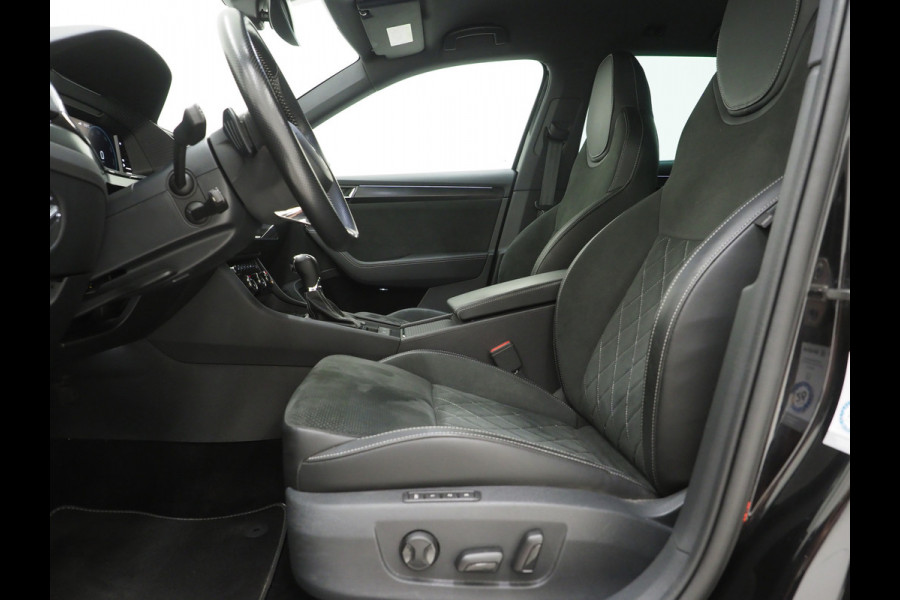 Škoda Superb Combi 1.4 TSI iV Sportline | Leder/Alcantara | Trekhaak | Carbon | 360 | Memory | Keyless | Adaptive Cruise