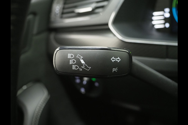 Škoda Superb Combi 1.4 TSI iV Sportline | Leder/Alcantara | Trekhaak | Carbon | 360 | Memory | Keyless | Adaptive Cruise