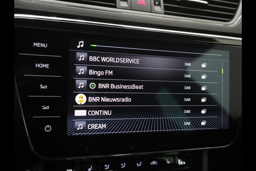 Škoda Superb Combi 1.4 TSI iV Sportline | Leder/Alcantara | Trekhaak | Carbon | 360 | Memory | Keyless | Adaptive Cruise