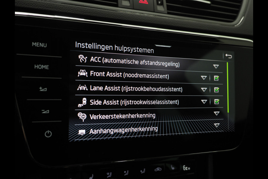 Škoda Superb Combi 1.4 TSI iV Sportline | Leder/Alcantara | Trekhaak | Carbon | 360 | Memory | Keyless | Adaptive Cruise