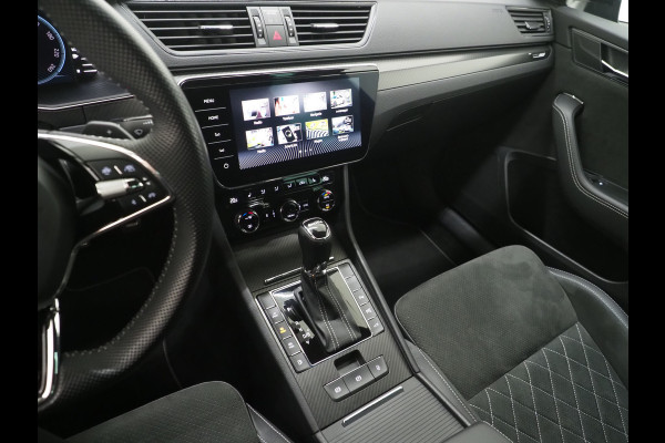 Škoda Superb Combi 1.4 TSI iV Sportline | Leder/Alcantara | Trekhaak | Carbon | 360 | Memory | Keyless | Adaptive Cruise