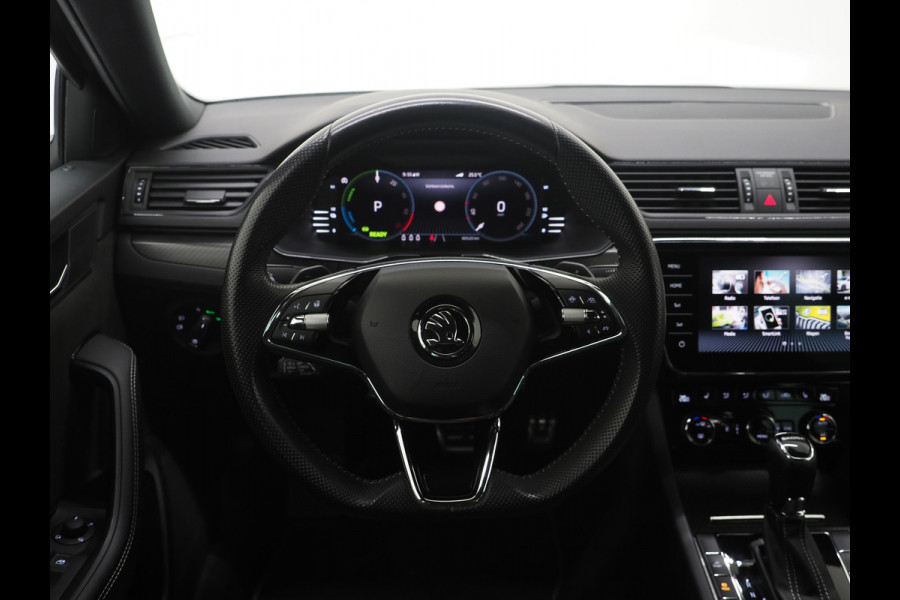 Škoda Superb Combi 1.4 TSI iV Sportline | Leder/Alcantara | Trekhaak | Carbon | 360 | Memory | Keyless | Adaptive Cruise