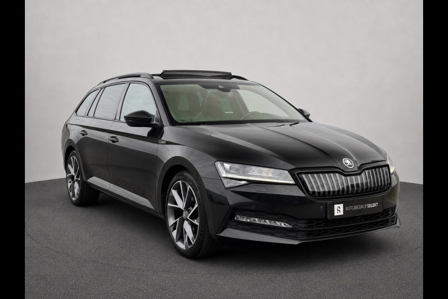 Škoda Superb Combi 1.4 TSI iV Sportline | Pano | Matrix LED | Trekhaak | Memory | ACC | Side Assist | Keyless | Dealer onderhouden