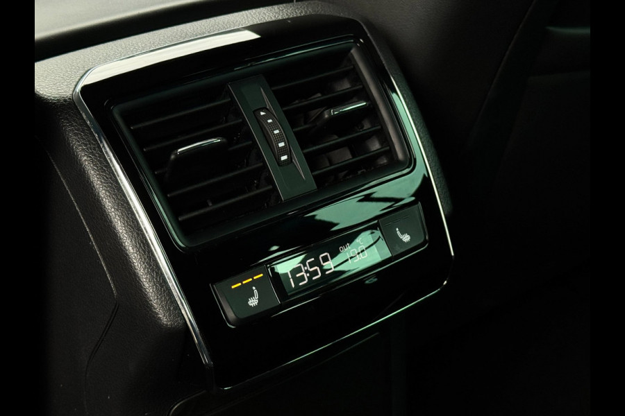 Škoda Superb Combi 1.4 TSI iV Sportline | Pano | Matrix LED | Trekhaak | Memory | ACC | Side Assist | Keyless | Dealer onderhouden