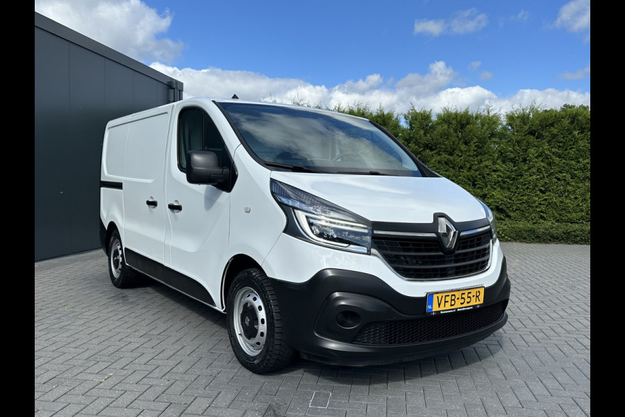 Renault Trafic 2.0 dCi 120 PK / L1H1 / 1e EIG. / **INRICHTING** / TREKHAAK / AIRCO / CRUISE / LED KOPLAMPEN