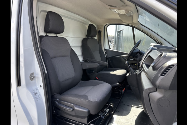 Renault Trafic 2.0 dCi 120 PK / L1H1 / 1e EIG. / **INRICHTING** / TREKHAAK / AIRCO / CRUISE / LED KOPLAMPEN