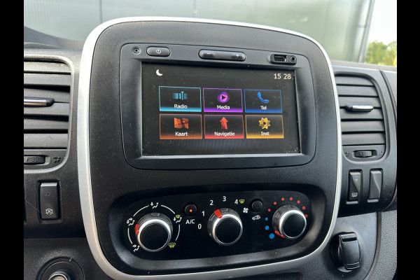 Renault Trafic 2.0 dCi 120 PK / L1H1 / 1e EIG. / **INRICHTING** / TREKHAAK / AIRCO / CRUISE / LED KOPLAMPEN