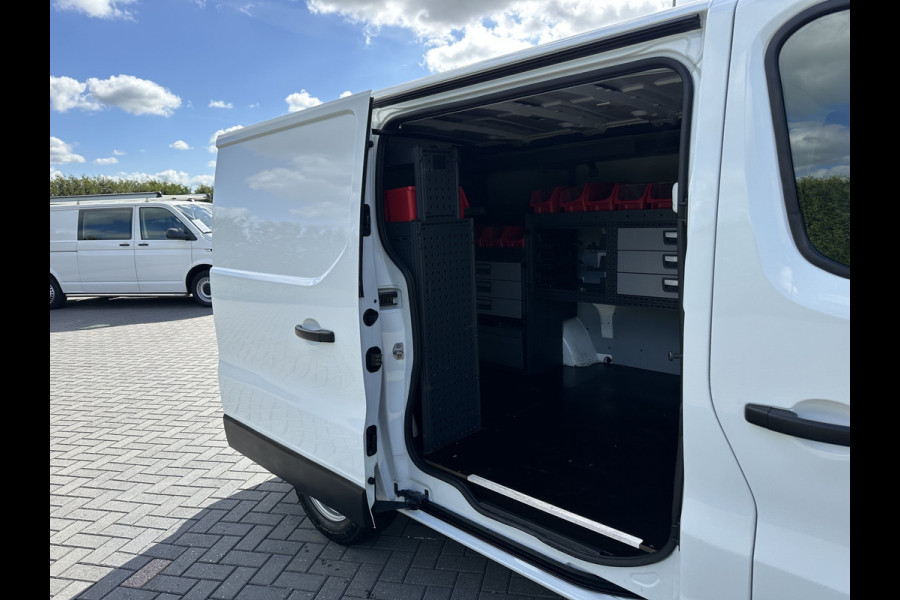 Renault Trafic 2.0 dCi 120 PK / L1H1 / 1e EIG. / **INRICHTING** / TREKHAAK / AIRCO / CRUISE / LED KOPLAMPEN