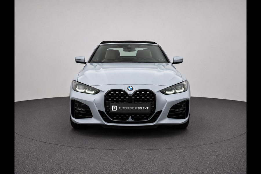 BMW 4 Serie Cabrio 420i M-Sport | Brooklyn Grey | Harman Kardon | 19 inch | Facelift | Widescreen | Stoelverwarming | Carbon