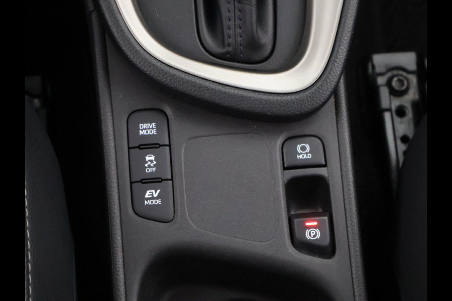 Toyota Yaris Cross 1.5 Hybrid 130 Executive Bi-Tone | HUD | Parkeersensoren | Stuur- & Stoelverwarming | Navigatie | BSM