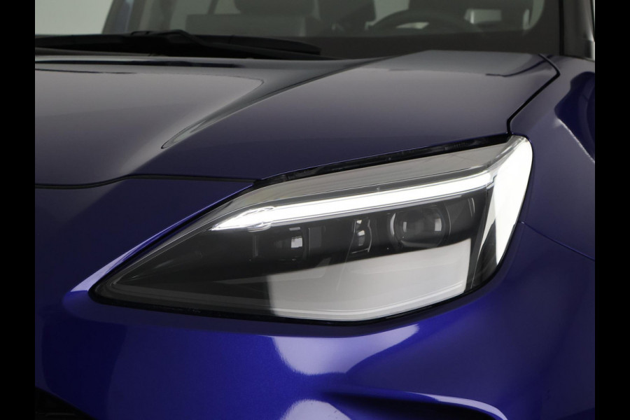 Toyota Yaris Cross 1.5 Hybrid 130 Executive Bi-Tone | HUD | Parkeersensoren | Stuur- & Stoelverwarming | Navigatie | BSM