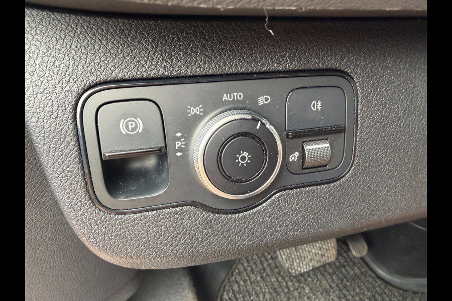 Mercedes-Benz Sprinter 316 CDI L2H2 3500KG Trekhaak / 360 Cam / Led / Vol
