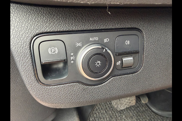 Mercedes-Benz Sprinter 316 CDI L2H2 3500KG Trekhaak / 360 Cam / Led / Vol