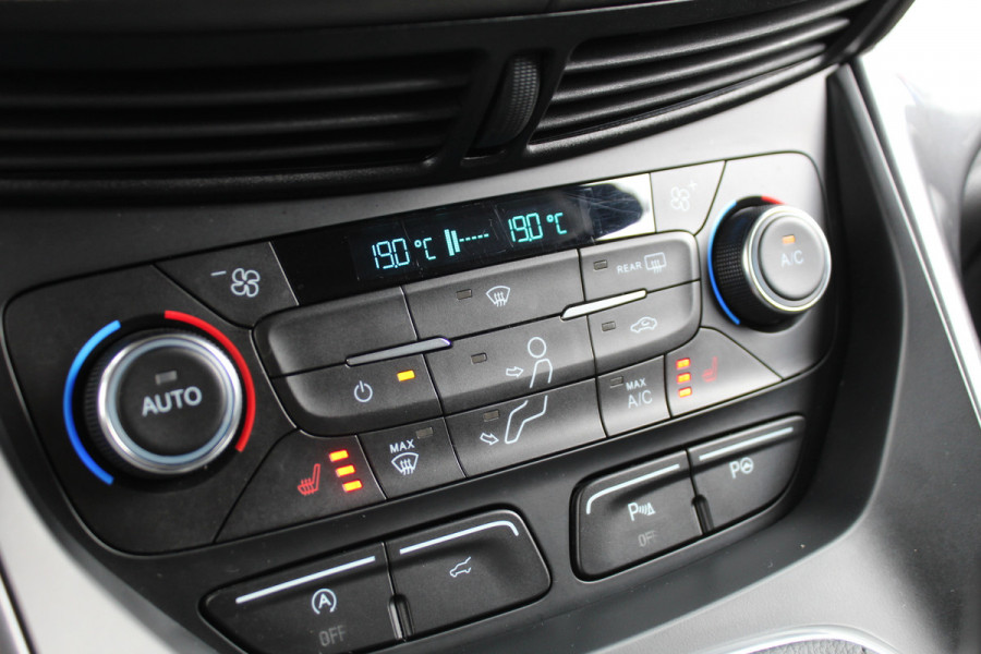 Ford Kuga 1.5 EcoBoost 150PK Vignale | Trekhaak | Sony | Leder | Camera | Stoelverwarming