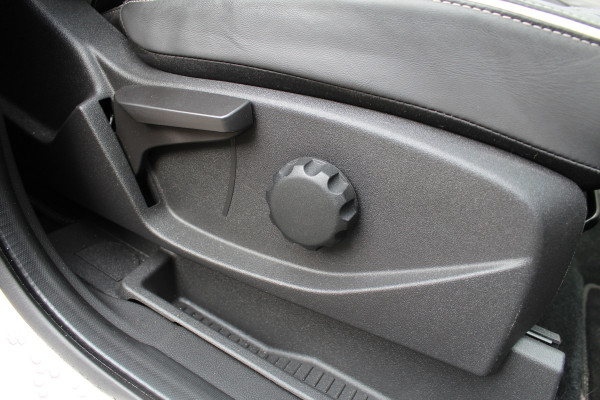 Ford Kuga 1.5 EcoBoost 150PK Vignale | Trekhaak | Sony | Leder | Camera | Stoelverwarming