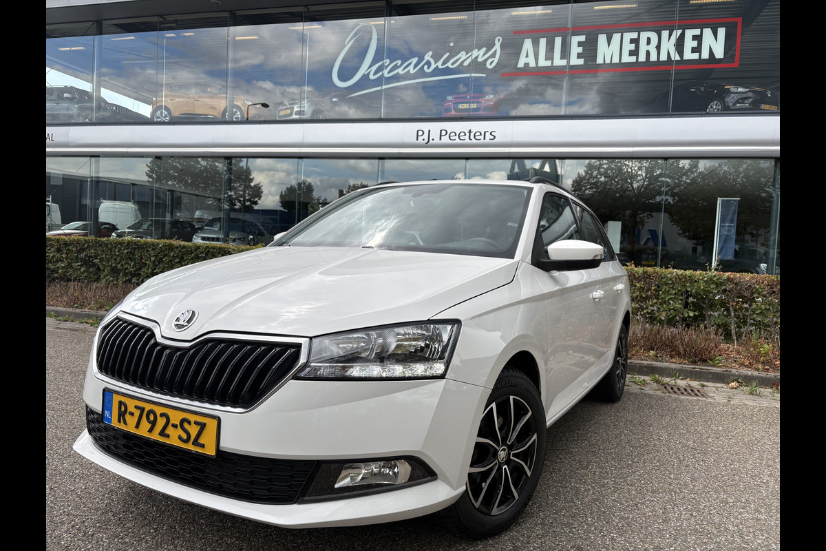 Škoda Fabia Combi 1.0 TSI Ambition Airco - Apple carplay - Parkeersensor achter - Dakrails - Bagagedek - Mistlampen - Cruise control - Bluetooth - Led verlichting - Stuur multifunctioneel - Stuur leder - Elektrische ramen - Centrale vergrendeling met afstandsbediening