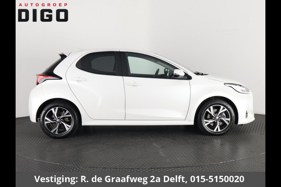 Toyota Yaris 1.5 Hybrid 115 Dynamic Luxury | Stuur- & Stoelverwarming | Parkeersensoren | Adaptieve Cruise Control | BSM