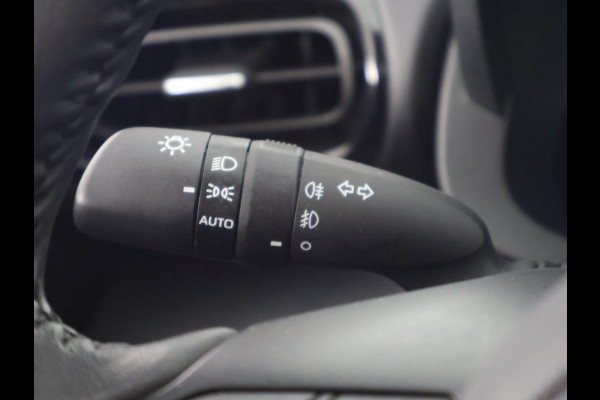 Toyota Yaris 1.5 Hybrid 115 Dynamic Luxury | Stuur- & Stoelverwarming | Parkeersensoren | Adaptieve Cruise Control | BSM