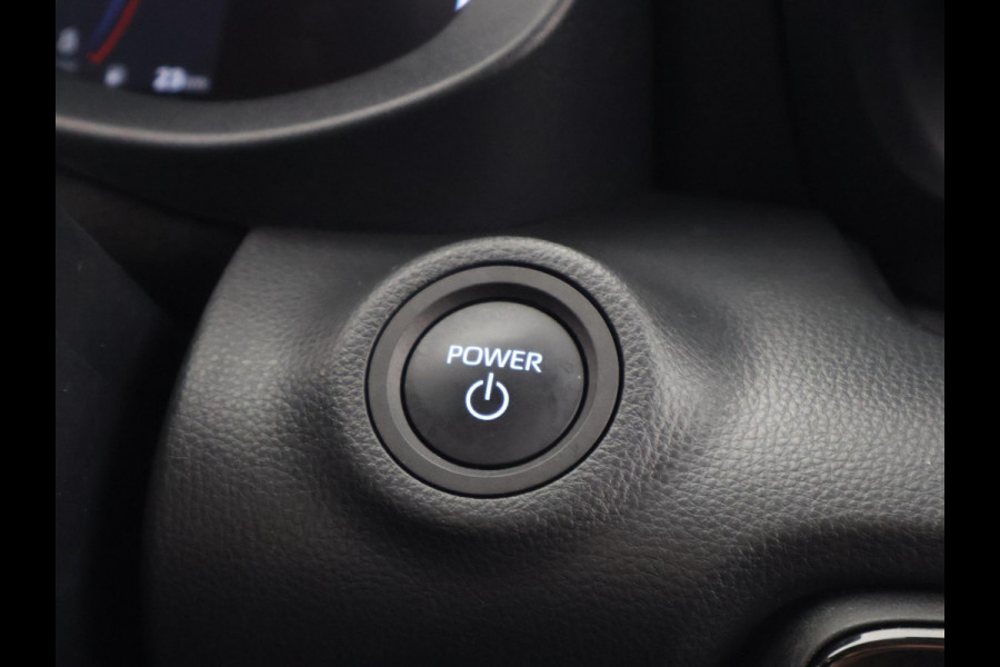 Toyota Yaris 1.5 Hybrid 115 Dynamic Luxury | Stuur- & Stoelverwarming | Parkeersensoren | Adaptieve Cruise Control | BSM